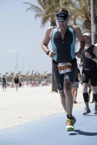 Tobi Kopp auf der Laufstrecke des Ironman 70.3 Mallorca 2015