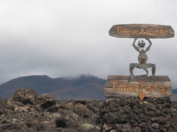 Peter Müller: Über Lanzarote nach Hawaii