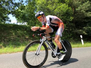 Ralf Domider auf der Radstrecke des Memmert Rothsee Triathlons 2019