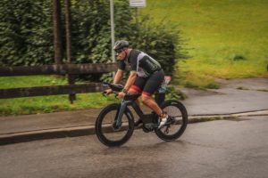 Sascha Geppert auf der Radstrecke des Allgäu Classic Triathlons