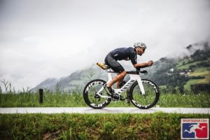 Mathias Burgstaller auf der Radstrecke des Ironman 70.3 Zell am See
