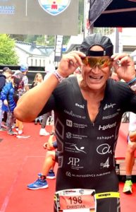 Christian Vordermayer beim Zieleinlauf des Ironman 70.3 Zell am See