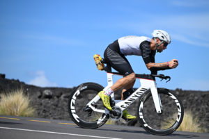 Mathias Burgstaller auf dem Queen K Highway beim Ironman Hawaii 2022